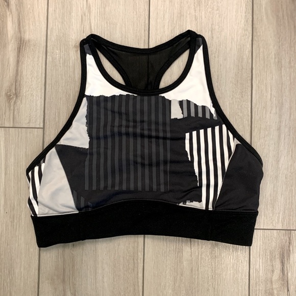 LUCY High Neck Sports Bra - Picture 1 of 2